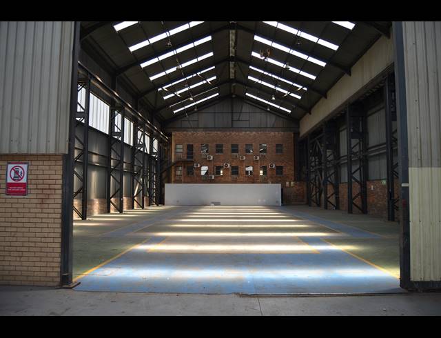 9,202M² FACTORY TO LET IN JET PARK